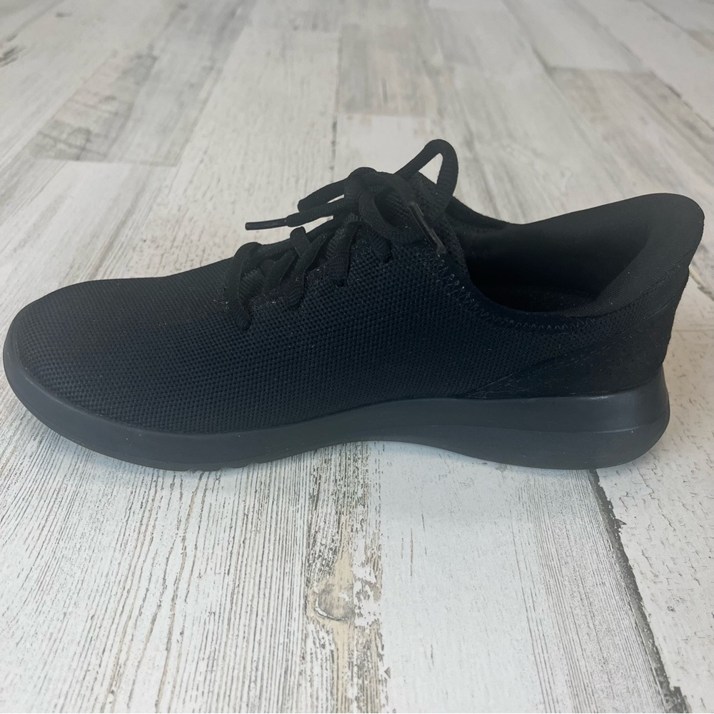 Kizik Madrid Eco Knit SlipOn LaceUp Black Comfort Sneakers - Picture 6 of 10